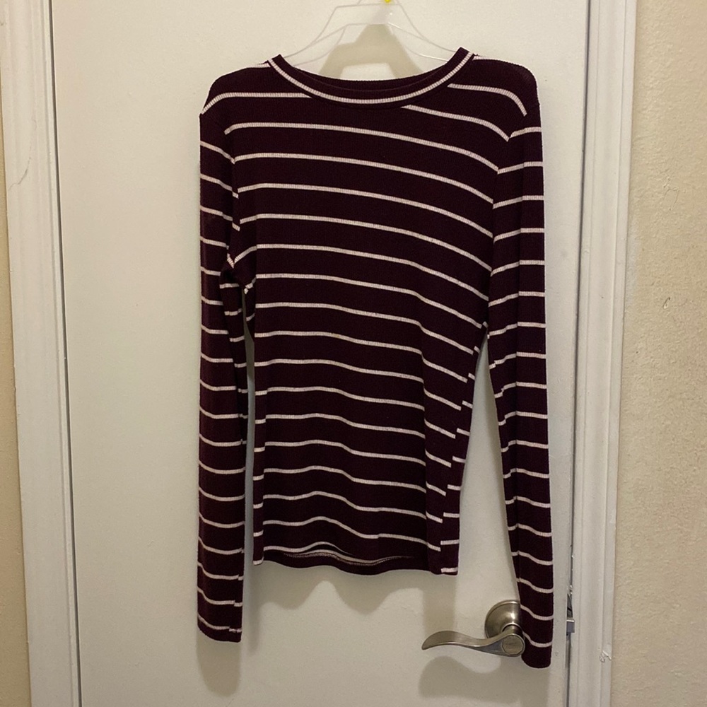 Burgundy long sleeve sweater blouse